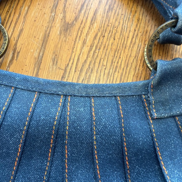 Harvey's Seatbelt Bag Stella Denim Blue Indigo Teardrop Curved Shape Satchel Bag - Picture 2 of 14